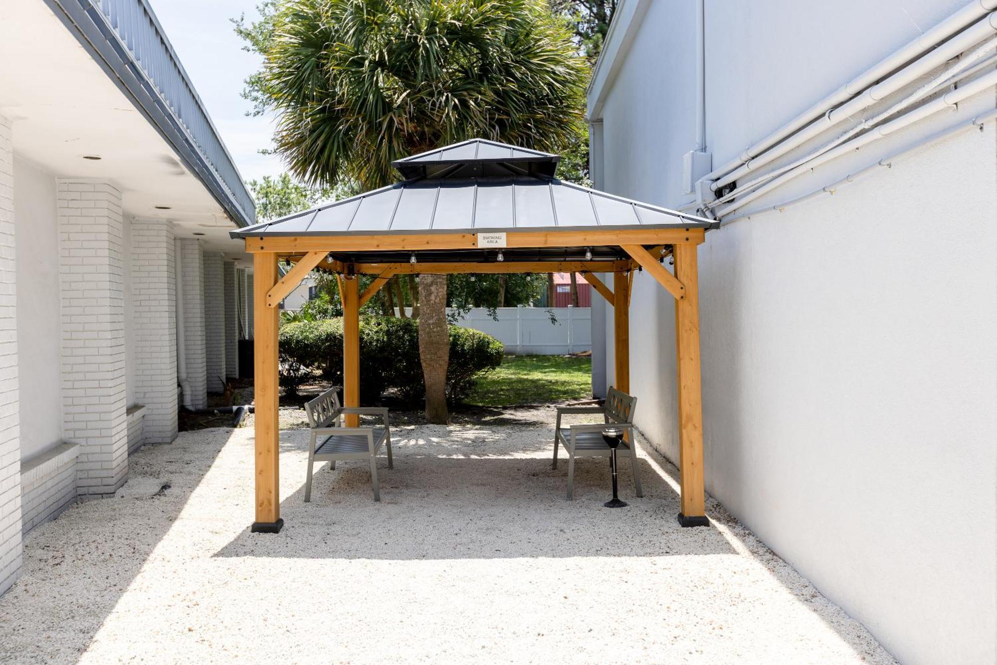 Oneway Savannah Exterior photo